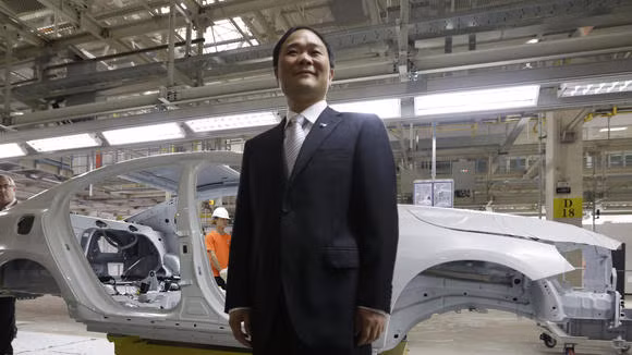 Tỷ phú Trung Quốc trở thành cổ đông lớn nhất của tập đoàn Daimler ảnh 1