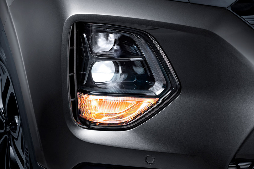 Cận cảnh mẫu Hyundai Santa Fe 2019 vừa chính thức ra mắt ảnh 10