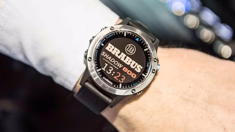 Brabus Shadow 800: Chiếc sedan thể thao trên biển ảnh 4