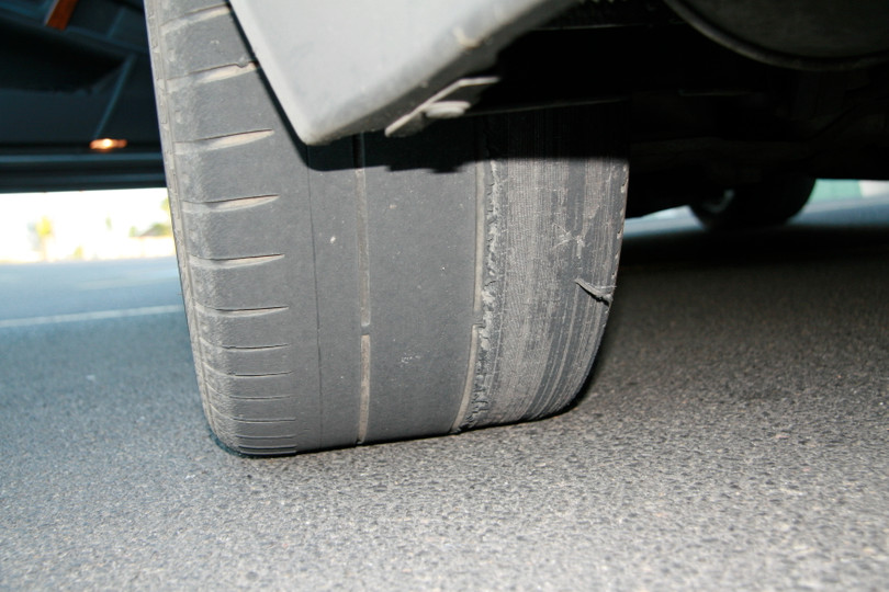 Khi nào thì nên đi kiểm tra góc đặt bánh xe? ảnh 1