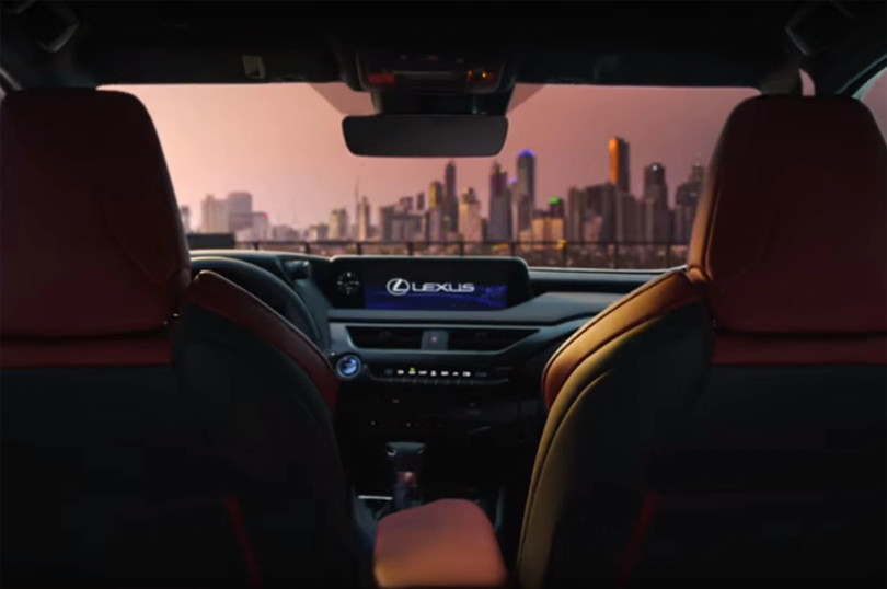 Lexus UX lộ diện hoàn toàn trước thềm triển lãm Geneva 2018 ảnh 1