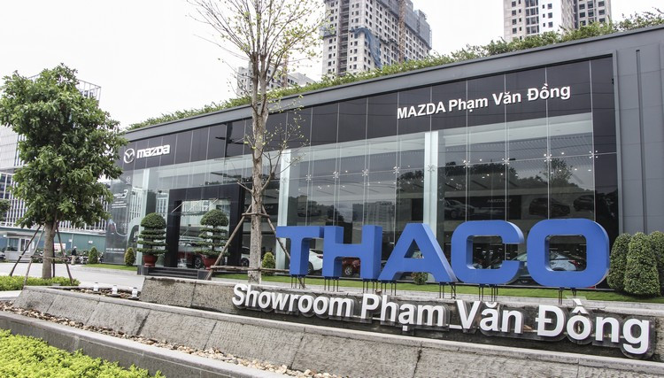 Showroom Mazda Phạm Văn Đồng