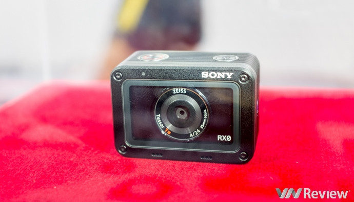 Sony RX0 