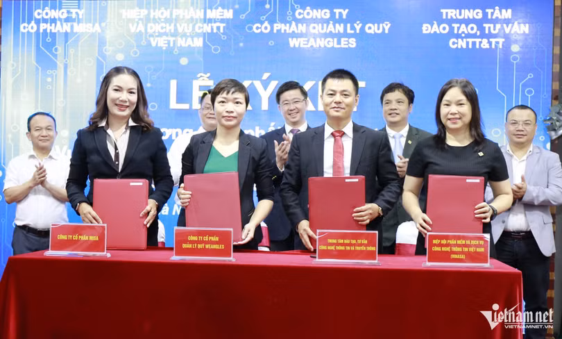 w-cong-nghiep-cong-nghe-so-ha-no (2).jpg