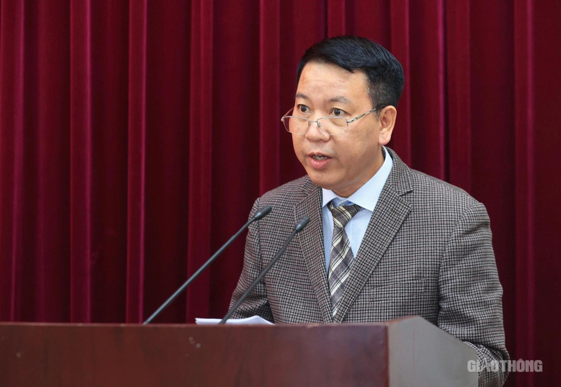 Tân Viện trưởng Viện Khoa học công nghệ GTVT Trần Bảo Ngọc đại diện các cán bộ được bổ nhiệm phát biểu tại hội nghị (Ảnh: Tạ Hải).