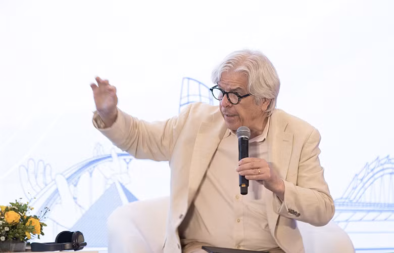 GS Paul Romer - nhà kinh tế học Mỹ đoạt Giải Nobel Kinh tế năm 2018 kỳ vọng sẽ nhìn thấy Đà Nẵng sẽ trở thành một Seoul của châu Á, hay là Thượng Hải. Ảnh XM.