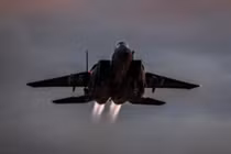 Tiêm kích F-15E Strike Eagle của không quân Mỹ. Ảnh: Guancha.