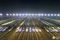 Ngành đường sắt Trung Quốc đã chuẩn bị đủ các đoàn tàu cho Xuân vận Tết Bính Ngọ. Ảnh: NDNB.