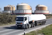 Theo tính toán, 50 ngày chiến tranh Iran đã gây thiệt hại tới 50 tỷ USD về dầu khí. Ảnh: EPA.