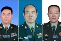 Ba thượng tướng quân đội Trung Quốc bị loại khỏi Chính Hiệp khóa XIV. Từ trái qua phải: Hàn Vệ Quốc, Lưu Lôi, Cao Tân. Ảnh: Singtao.