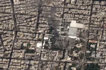 Hình ảnh vệ tinh cho thấy dinh thự của Lãnh đạo tối cao Iran Ali Khamenei bị tên lửa Israel phá hủy. Ảnh: QQnews.