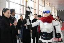 Robot phóng viên "Tiểu An" ở An Huy xuất hiện thu hút được sự quan tâm. Ảnh: Finance.