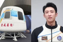 Nam diễn viên Hoàng Cảnh Du và phi thuyền sẽ đưa anh lên không gian với giá vé 3 triệu NDT. Ảnh: Worldjournal.