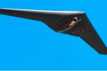 Máy bay không người lái tàng hình RQ-170 Sentinel bí ẩn của không quân Mỹ. Ảnh: Creaders.