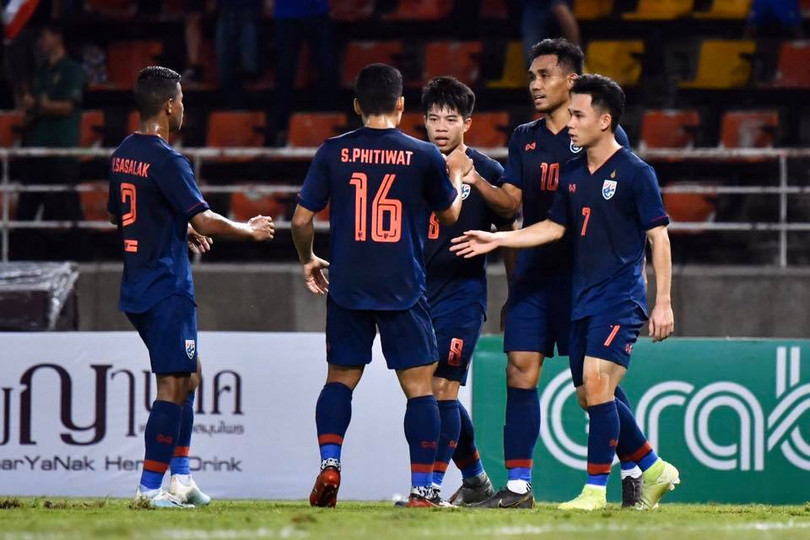 Thời gian huấn luyện của ông Nishino chưa nhiều nhưng các cầu thủ Thái Lan đã chơi bóng rất đường nét, mạch lạc theo phong cách bóng đá Nhật Bản. Ảnh FAT