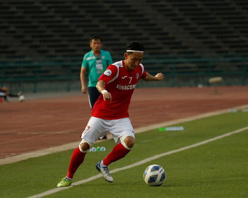 Tú "ngựa" sẽ có dịp đối đầu với tân binh Văn Xuân của Hà Nội. Ảnh CLB Tú