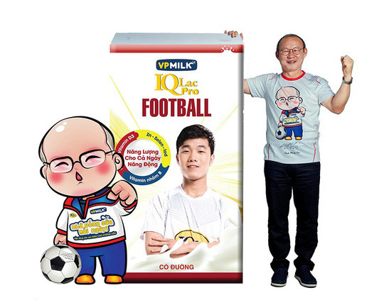 Đi khắp mảnh đất hình chữ S này, nơi nào ông cũng dành được tình cảm và sự yêu mến, chào đón nồng nhiệt. (Ảnh hs An Thắng) Đi khắp mảnh đất hình chữ S này, nơi nào ông cũng dành được tình cảm và sự yêu mến, chào đón nồng nhiệt. (Ảnh hs An Thắng)