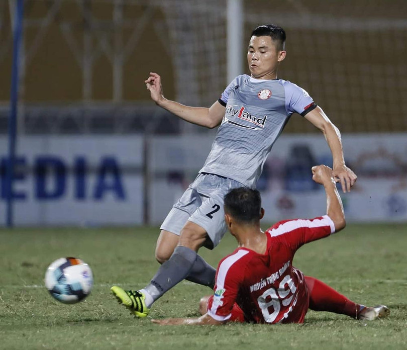 Tuyển thủ Trọng Hoàng, ngoài bàn thắng mở tỷ số cho Viettel, anh còn tham gia kiến tạo 2 bàn thắng (ảnh VPF) Tuyển thủ Trọng Hoàng, ngoài bàn thắng mở tỷ số cho Viettel, anh còn tham gia kiến tạo 2 bàn thắng (ảnh VPF)