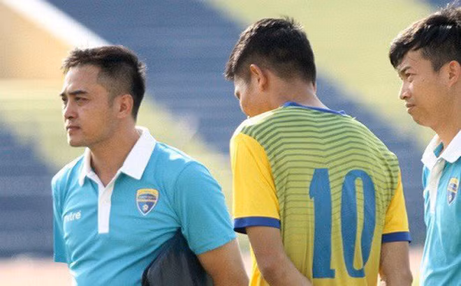 HLV Đức Thắng đang là nhà cầm quân trẻ, chất nhất bóng đá Việt Nam thời điểm hiện nay (ảnh CLB)