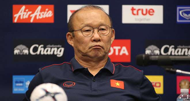 "Tôi sẽ không bị ám ảnh bởi tiền lương. Cũng giống như trong trận đấu, tôi luôn giữ phạm vi hợp lý trong việc ký lại hợp đồng. Đó là phong cách của Park Hang-seo”. Ảnh AP "Tôi sẽ không bị ám ảnh bởi tiền lương. Cũng giống như trong trận đấu, tôi luôn giữ phạm vi hợp lý trong việc ký lại hợp đồng. Đó là phong cách của Park Hang-seo”. Ảnh AP