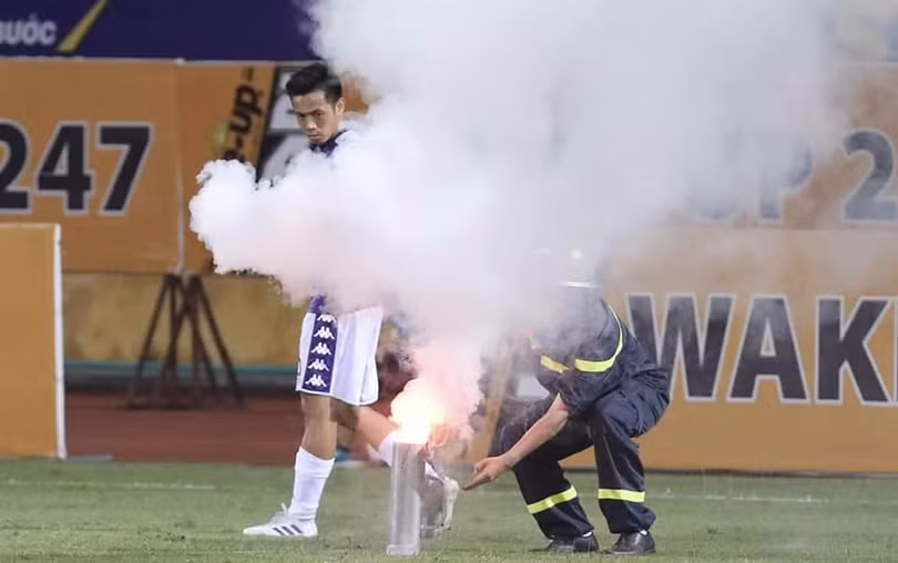 ”. Hãy cùng nhau chung tay ngăn chặn các hành động quá khích trước khi mọi chuyện quá muộn! Ảnh VietTimes.