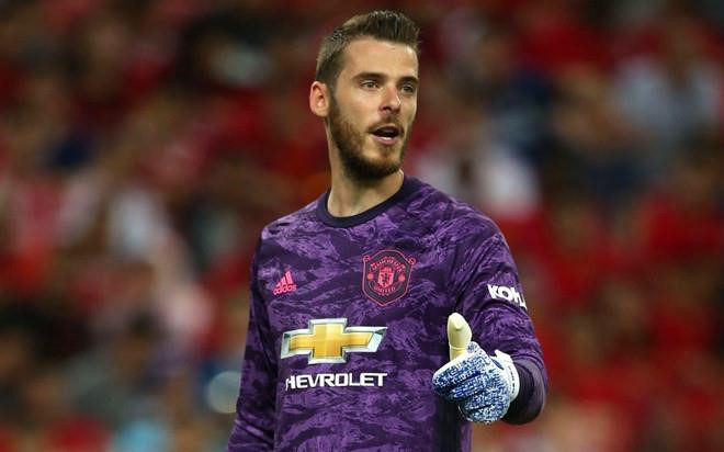 Thủ môn De Gea mắc lỗi để thua 1-2. Ảnh AP.