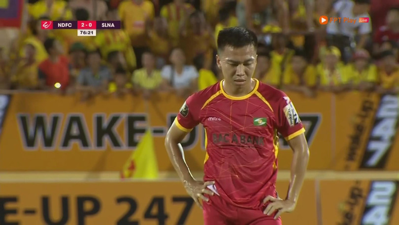 Cùng với thủ môn Nguyên Mạnh thì Khắc Ngọc là cái tên nhiều đội bóng quan tâm. Ảnh SLNAFC.