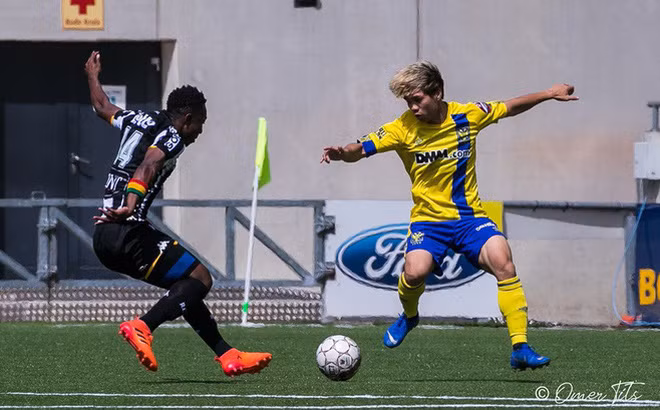 14 trận liên tiếp Công Phượng không hề có tên trong danh sách thi đấu Sint-Truidense. Ảnh CLB