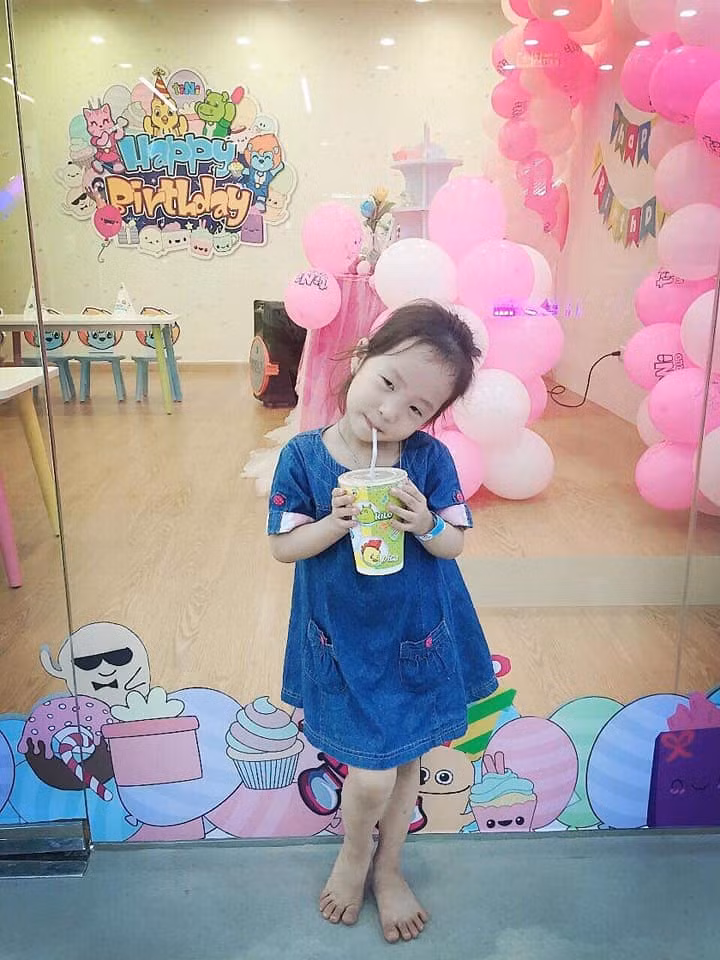 Gác lại nỗi nhớ vợ con, trợ lý Quốc Vượng đã có những thành công ban đầu. Ảnh QV Gác lại nỗi nhớ vợ con, trợ lý Quốc Vượng đã có những thành công ban đầu. Ảnh QV