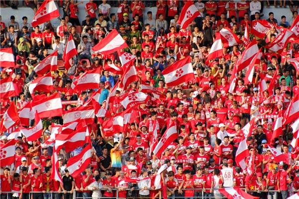 CĐV Hải Phòng nổi tiếng với tình yêu bóng đá. Ảnh HPFC