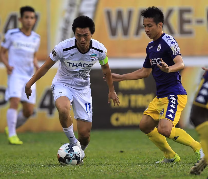 Tuấn Anh (HAGL) đã phục hồi phong độ trước ngày tập trung đội tuyển (ảnh VPF) Tuấn Anh (HAGL) đã phục hồi phong độ trước ngày tập trung đội tuyển (ảnh VPF)