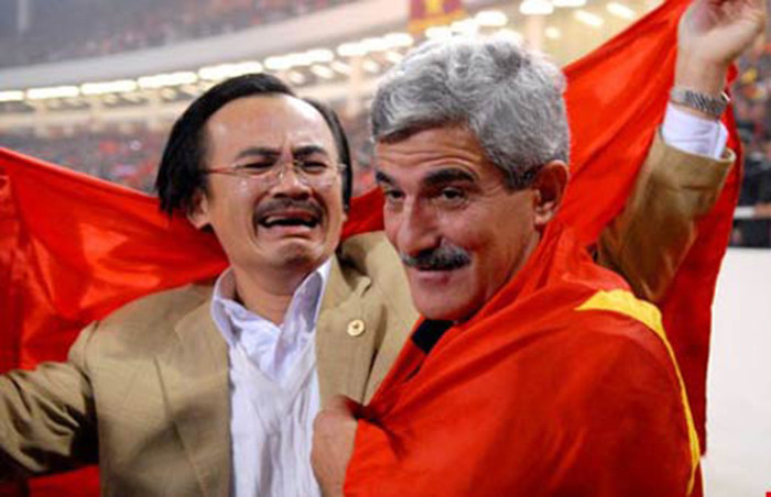 Người từng có thể khóc vì bóng đá, giờ cũng đã nguội lòng (ảnh Tuổi trẻ)