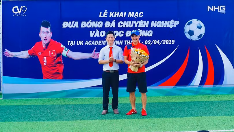 Gia đình Phật tử Công Vinh-Thủy Tiên ảnh 4 Tại CV9 Academy: “Hầu như những cái gì Thủy Tiên đồng ý thì Công Vinh đều được toàn quyền quyết định (ảnh NV cung cấp)