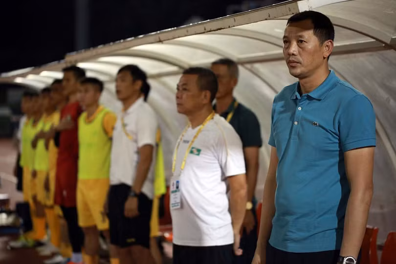 Olaha sẽ ra đi cuối mùa giải, Dos Santos đã bị ngừng hợp đồng, BHL SLNA đối diện với những khó khăn khi tuyển lựa ngoại binh (ảnh VPF)