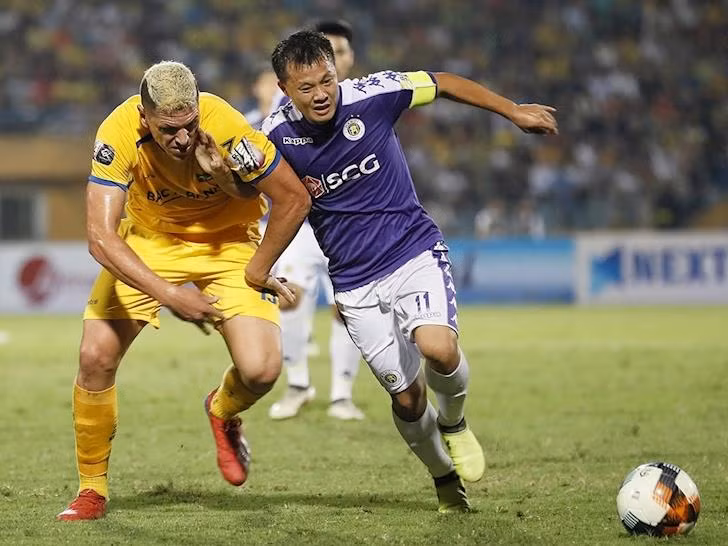 Đây là trận đấu là HLV Chu Đình Nghiêm làm quen với việc thiếu Đình Trọng do chấn thương nhưng khó ai có thể ngăn họ có 3 điểm (ảnh Oxxi)