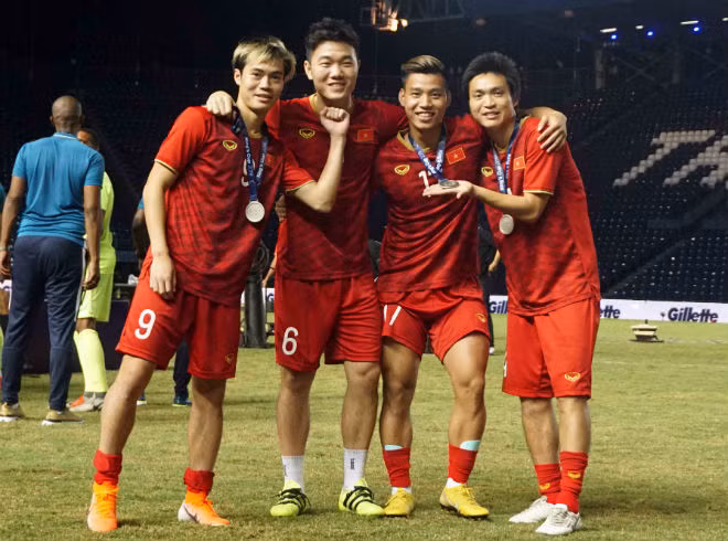 Chấm điểm thầy và trò đội tuyển Việt Nam trên đất Thái ảnh 1