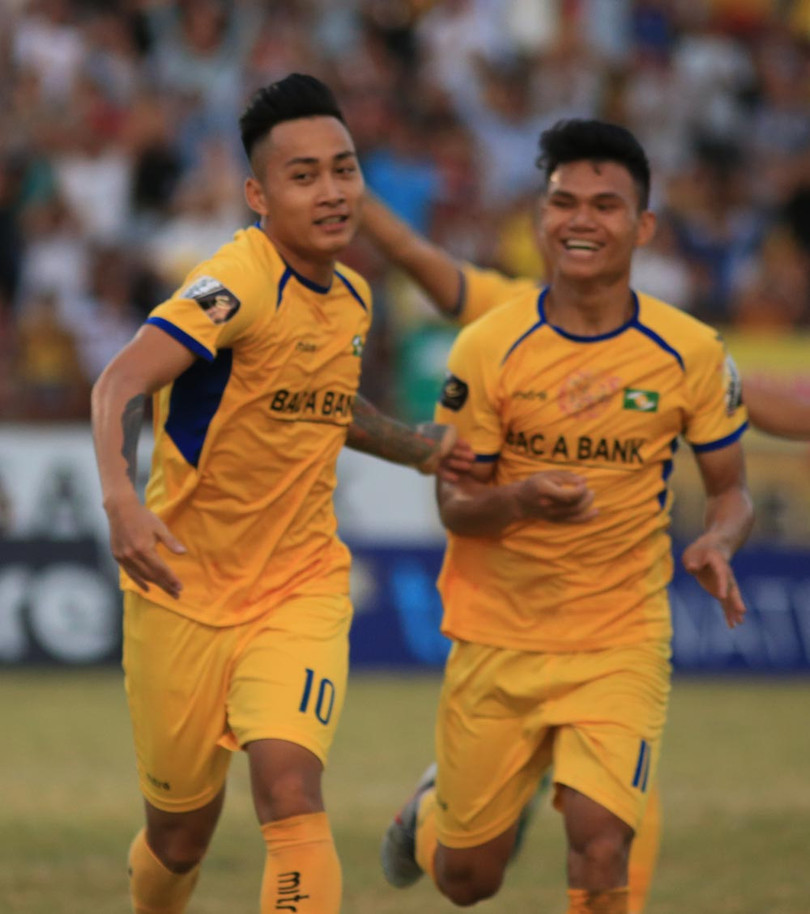 Tuấn Tài đã khai thông thế bế tắc, mở đường cho chiến thắng 3-0 trước HAGL (ảnh VPF)