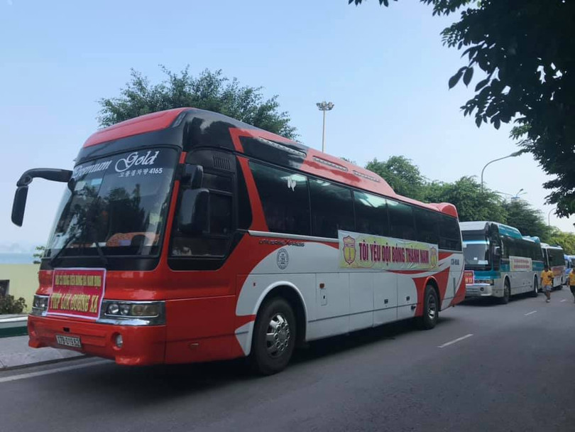 Dù thua nhưng fan Nam Định vẫn hài lòng với tinh thần thi đấu của các cầu thủ. Ảnh NĐFC