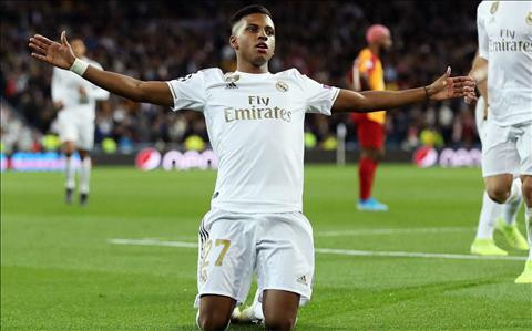 Rodrygo mới có lần đá chính thứ 4 sau khi chuyển sang Real với giá 45 triệu euro từ Santos hè này. Nhưng thần đồng bóng đá Brazil đã có 5 bàn thắng
