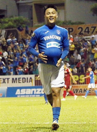 Danh sách đội tuyển do các HLV Online đề cử ảnh 3 Mạc Hồng Quân chính là cầu thủ được HLV Phan Thanh Hùng tiến cử cho HLV Park Hang- Seo (ảnh CLB Than Quảng Ninh)