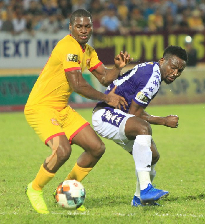 Nam Định đã thắng đương kim vô địch 2-0