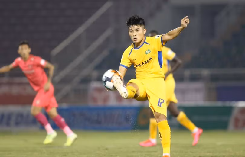 Hy vọng Văn Lắm sẽ nhanh chóng trưởng thành. Ảnh SLFC.
