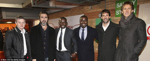 Các học trò yêu của ông thầy nghiêm khắc này. Ảnh MU Các học trò yêu của ông thầy nghiêm khắc này. Ảnh MU