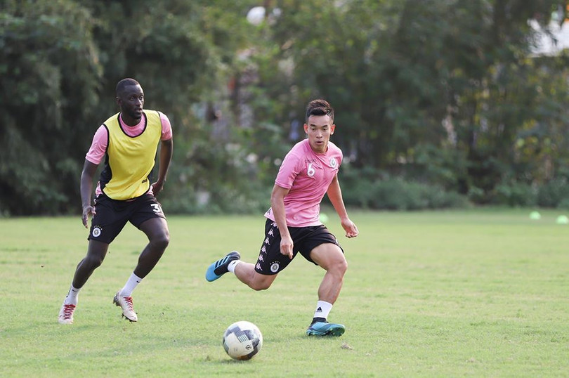 "Ở Uruguay, 3 buổi đó có thể dồn vào một ngày". Ảnh CLB