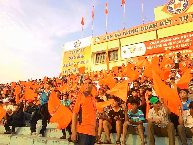 Lê Huỳnh Đức đã giúp cho đội bóng bên bờ sông Hàn2 lần lên ngôi vô địch V.League, 1 Cúp Quốc gia, 2 Siêu cúp Quốc gia. Ảnh CLB. Lê Huỳnh Đức đã giúp cho đội bóng bên bờ sông Hàn2 lần lên ngôi vô địch V.League, 1 Cúp Quốc gia, 2 Siêu cúp Quốc gia. Ảnh CLB.