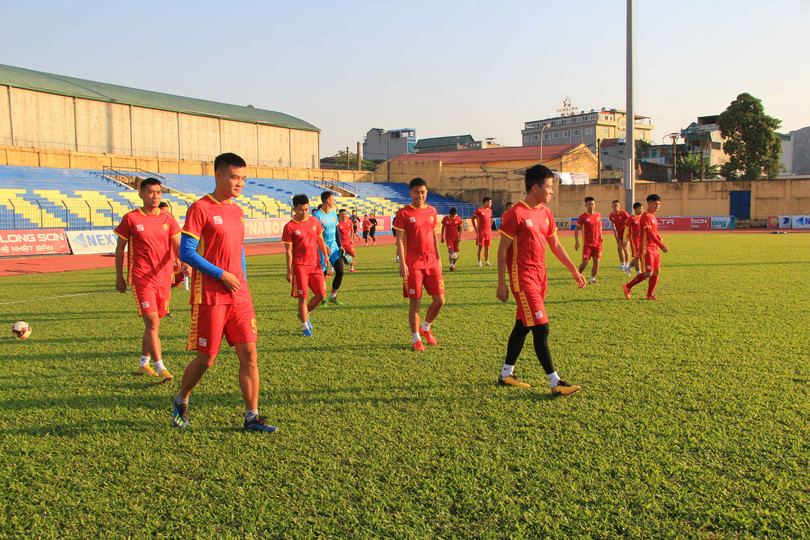 Bầu Đệ và chiến lược “tăng chất Thanh”, trẻ hóa đội hình ảnh 2 Cầu thủ Thanh Hóa đã tập trung từ 5/12 để tập luyện chuẩn bị cho V.League 2020. Ảnh Mạnh Cường.