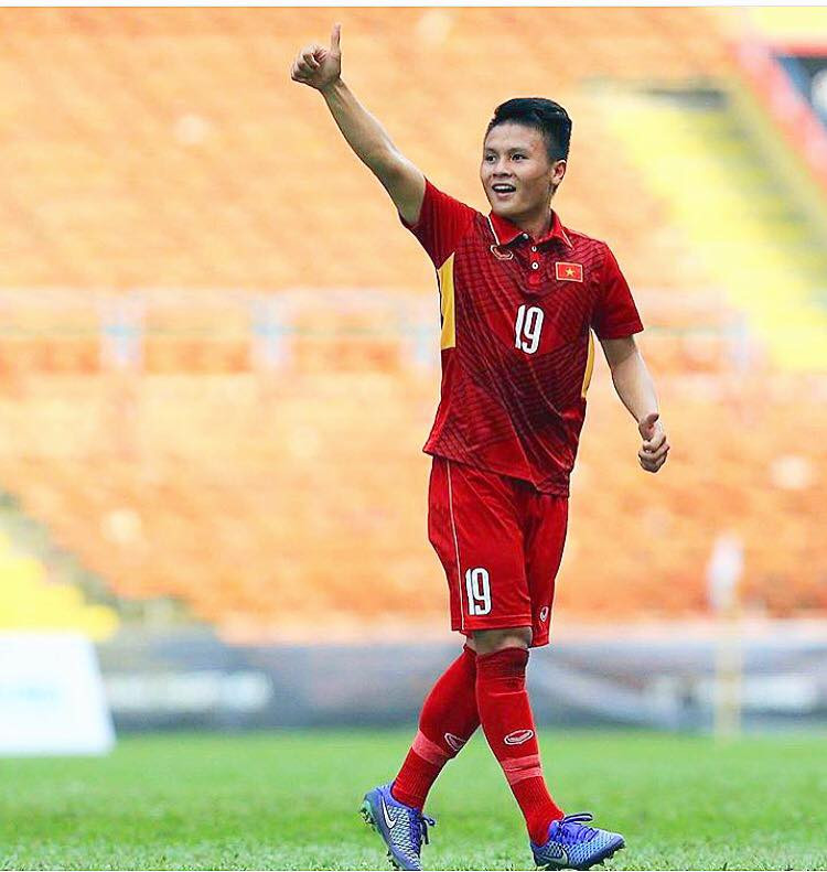 Nếu không chấn thương tại SEA Games 30 thì QBV khó thoát khỏi tay Quang Hải. Ảnh FBNV