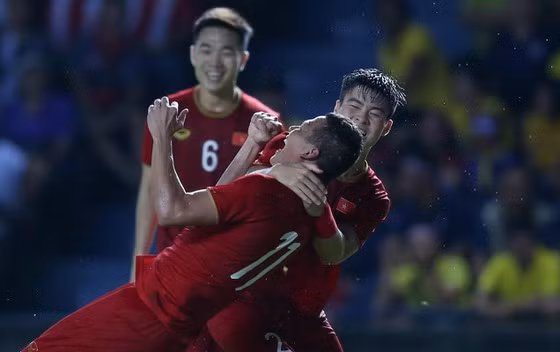 Ai sẽ chiến thắng? Ảnh VPF.