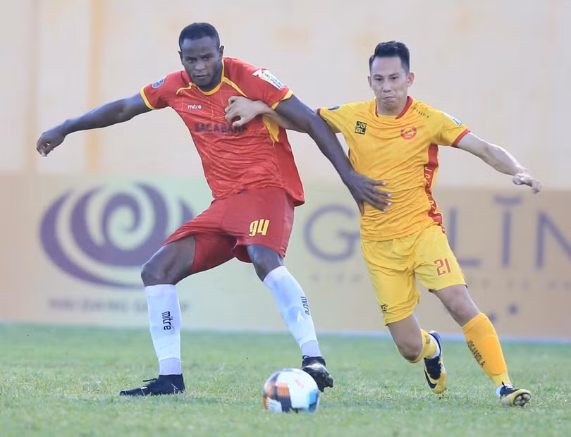 Liệu Vinicius có ghi bàn cho SLNA? Ảnh VPF. Liệu Vinicius có ghi bàn cho SLNA? Ảnh VPF.