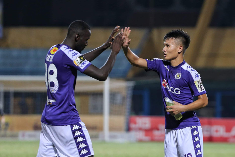 Liệu ngoại binh Papa Ibou Kébé có ghi bàn cho Hà Nội không? Ảnh CLB.